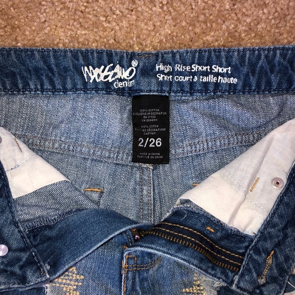 Target High Rise Short Shorts - Picture 3 of 3